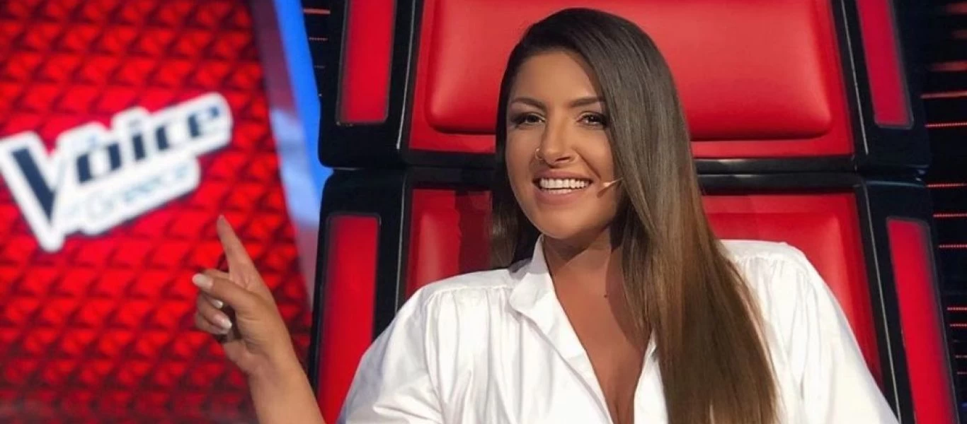 The Voice - Έλενα Παπαρίζου: Πήρε από το αυτί διαγωνιζόμενο - «Για να μάθεις να μην ακούς τη μητέρα σου» (βίντεο)